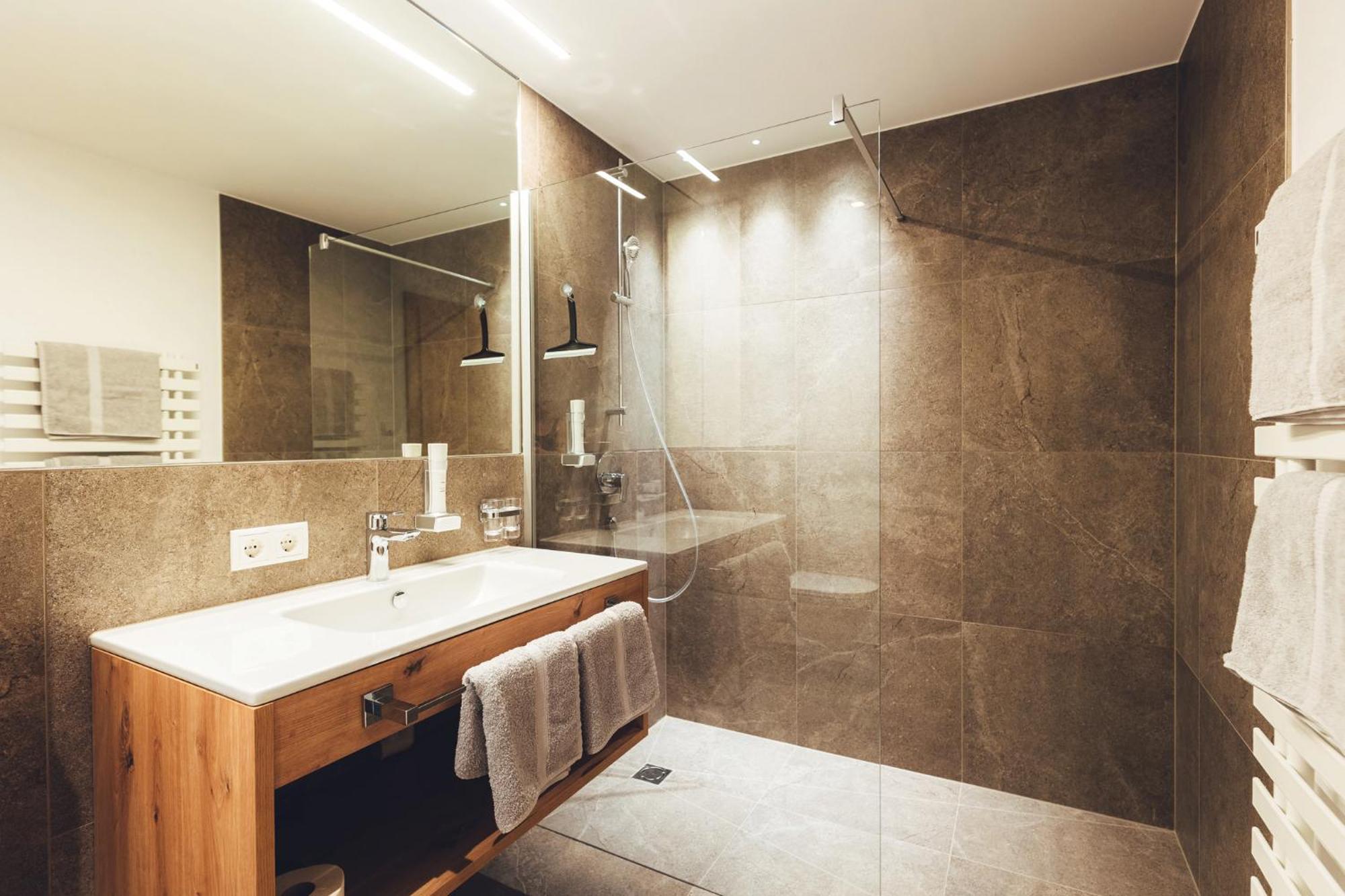 Apartament Burgstadl & Restaurant Ladis