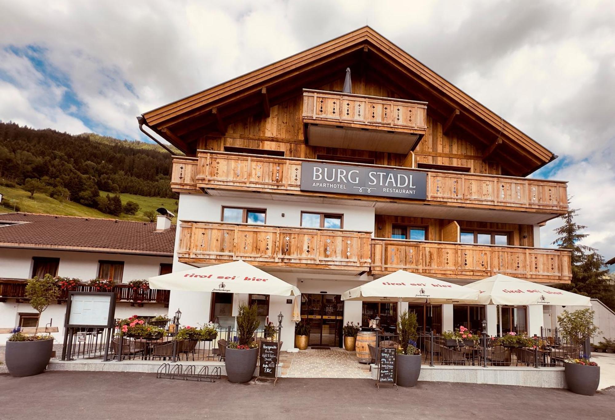 Burgstadl & Restaurant Appartement *